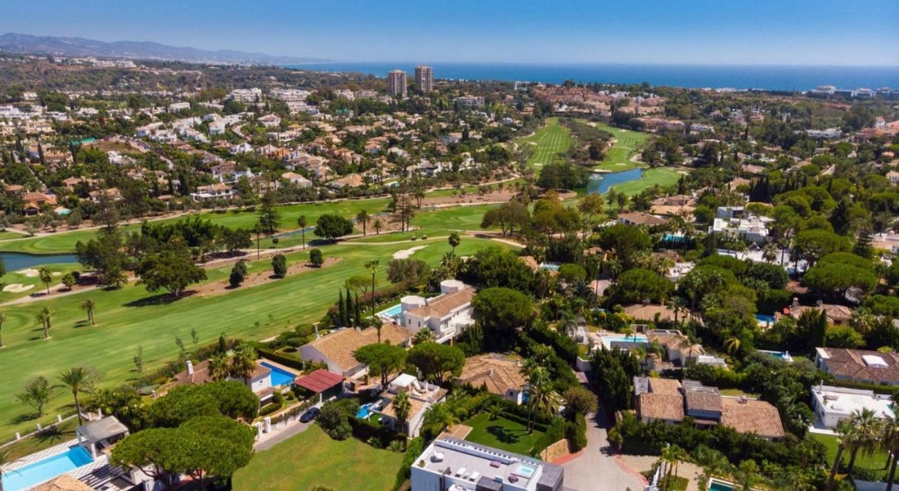 Guestready - Chasing The Sun In Malaga Apartment Marbella Bagian luar foto