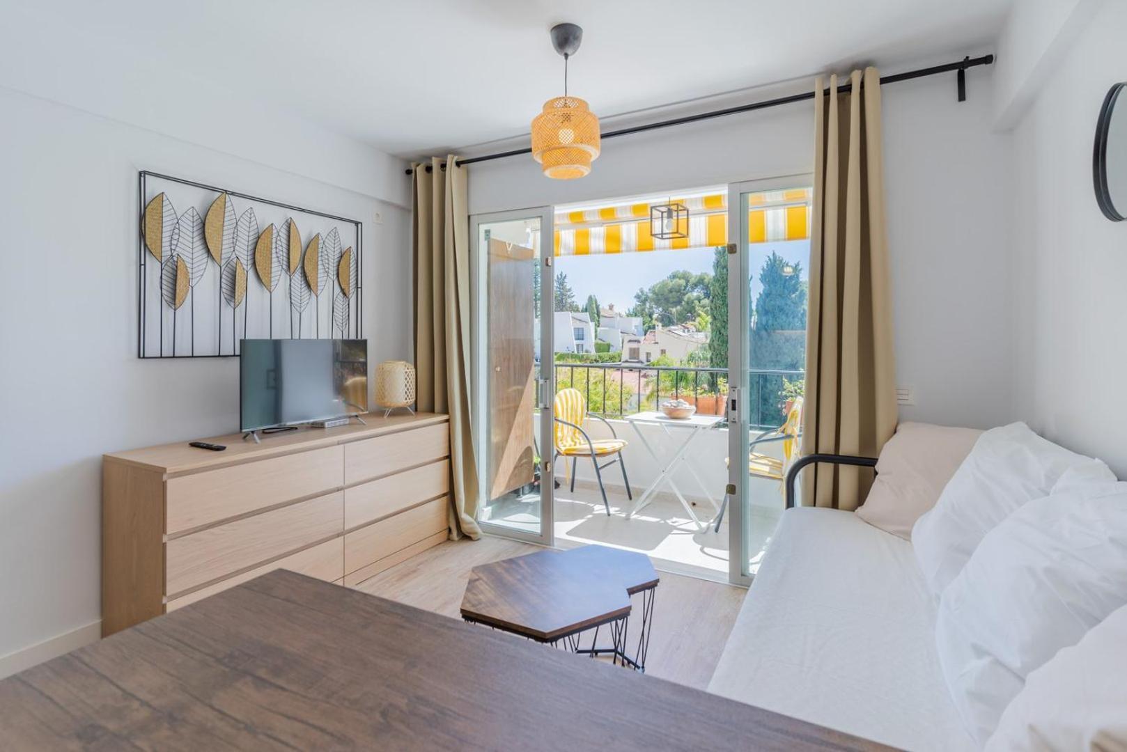 Guestready - Chasing The Sun In Malaga Apartment Marbella Bagian luar foto